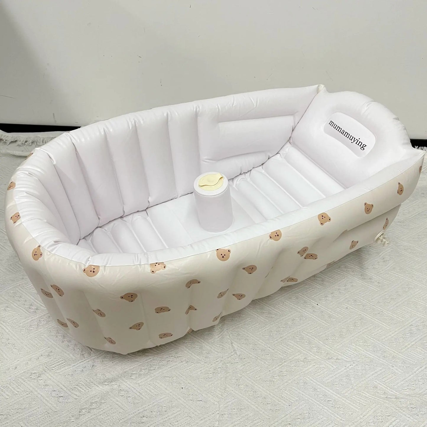 Infant inflatable bathtub