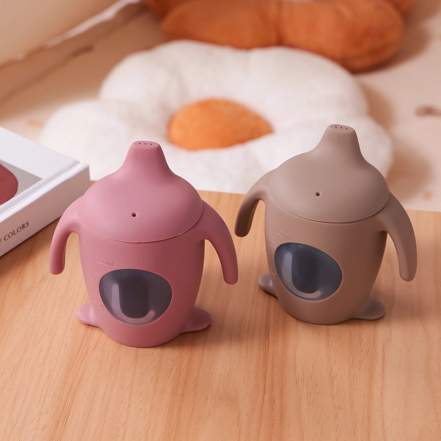 Cute penguin design baby sippy cup with silicone straw – Winnebaby