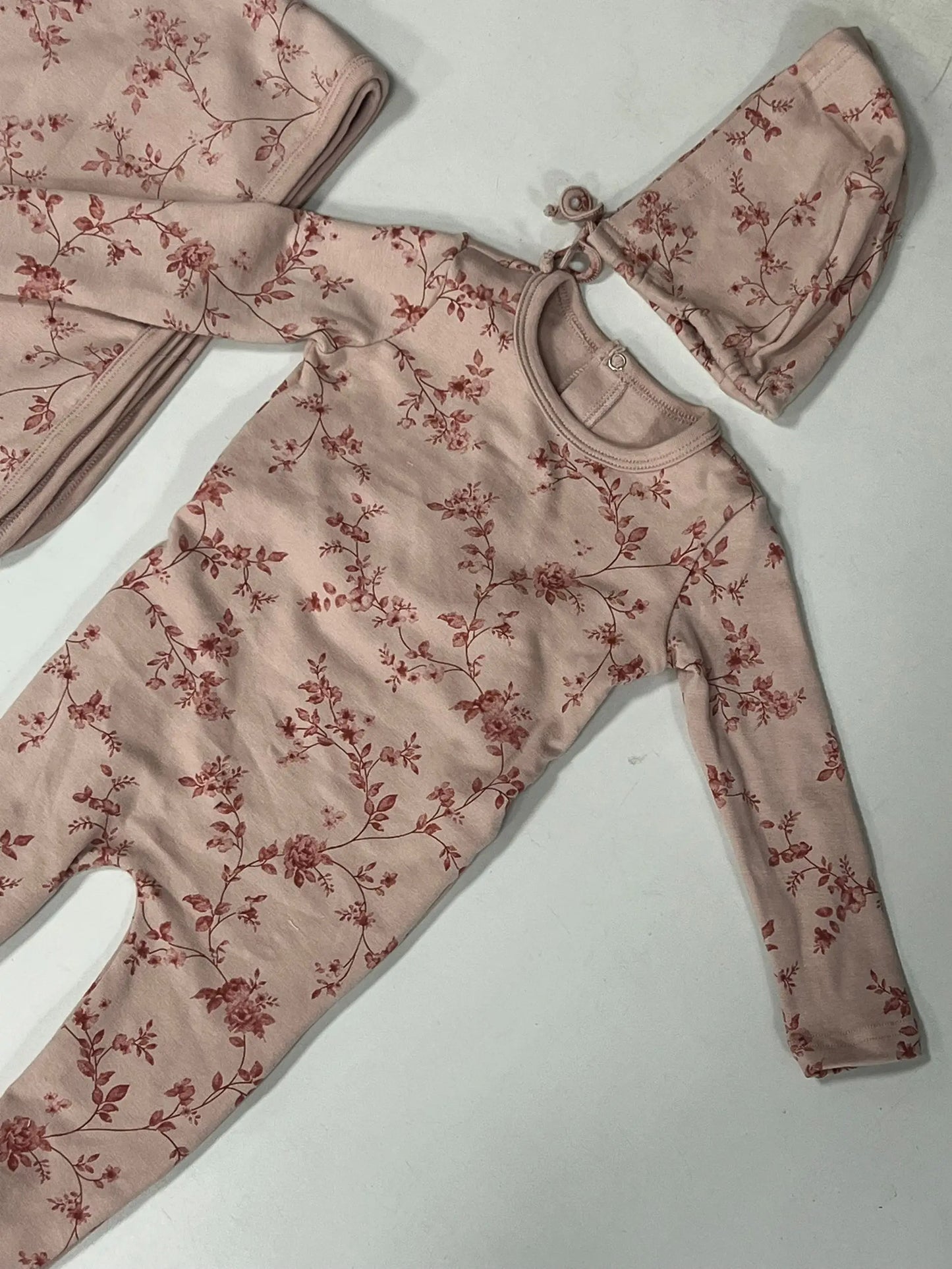 Newborn Footies Hats Blankets