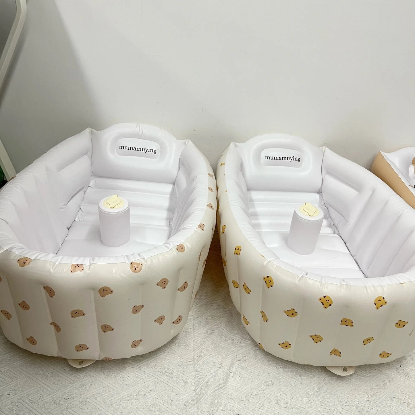 Infant inflatable bathtub