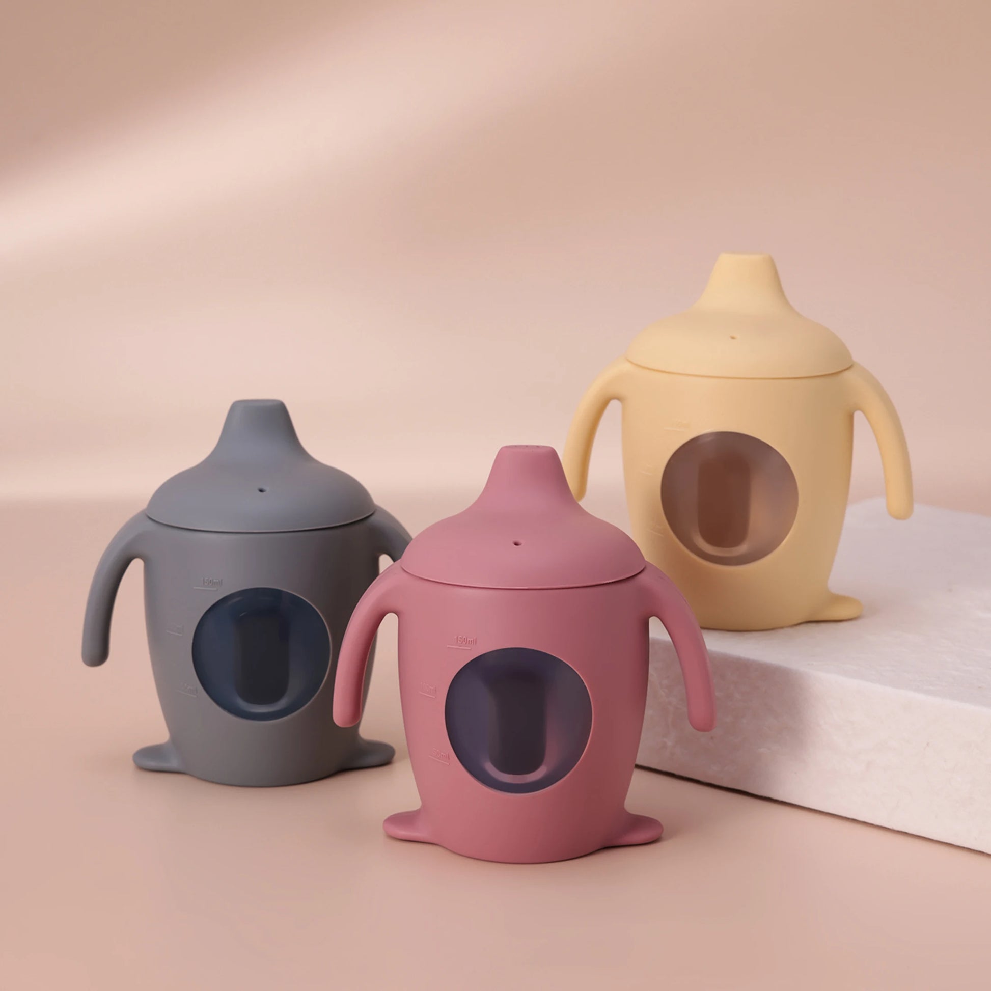 Penguin silicone sippy cup for babies – leakproof transparent bottle – Winnebaby